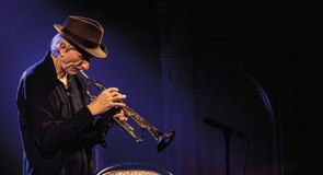 ERIK TRUFFAZ, ARTISTE TROMPETTES BACH, LIVE AVEC ESTREILLA BESSON ET INTERVIEW DANS L’ÉGLISE DE BEZOUCE 2022