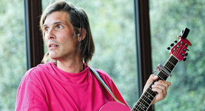 CÉLESTIN EN TOURNÉE - SANS ÉLECTRICITÉ