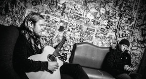 RAGNAR ÓLAFSSON, ARTISTE VGS GUITARS, REPORTAGE AVEC ARSTIDIR
