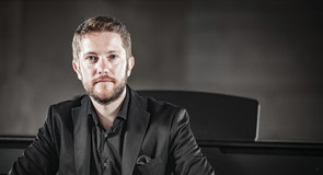 PRÉSENTATION DU PIANO GEWA UP400 AVEC PAUL MONTAG