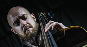 MATHYAS VJ, ARTISTE VIOLONCELLES GEWA, SESSION LIVE ET INTERVIEW